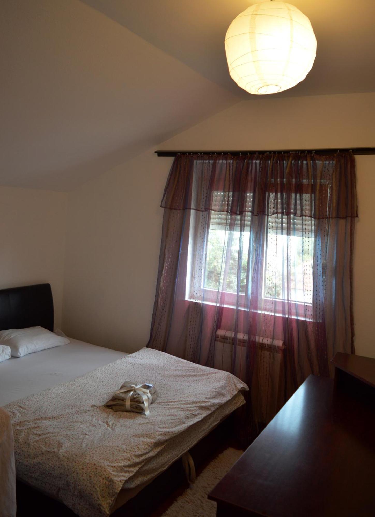 Hotel House Of Peace à Podgorica Extérieur photo