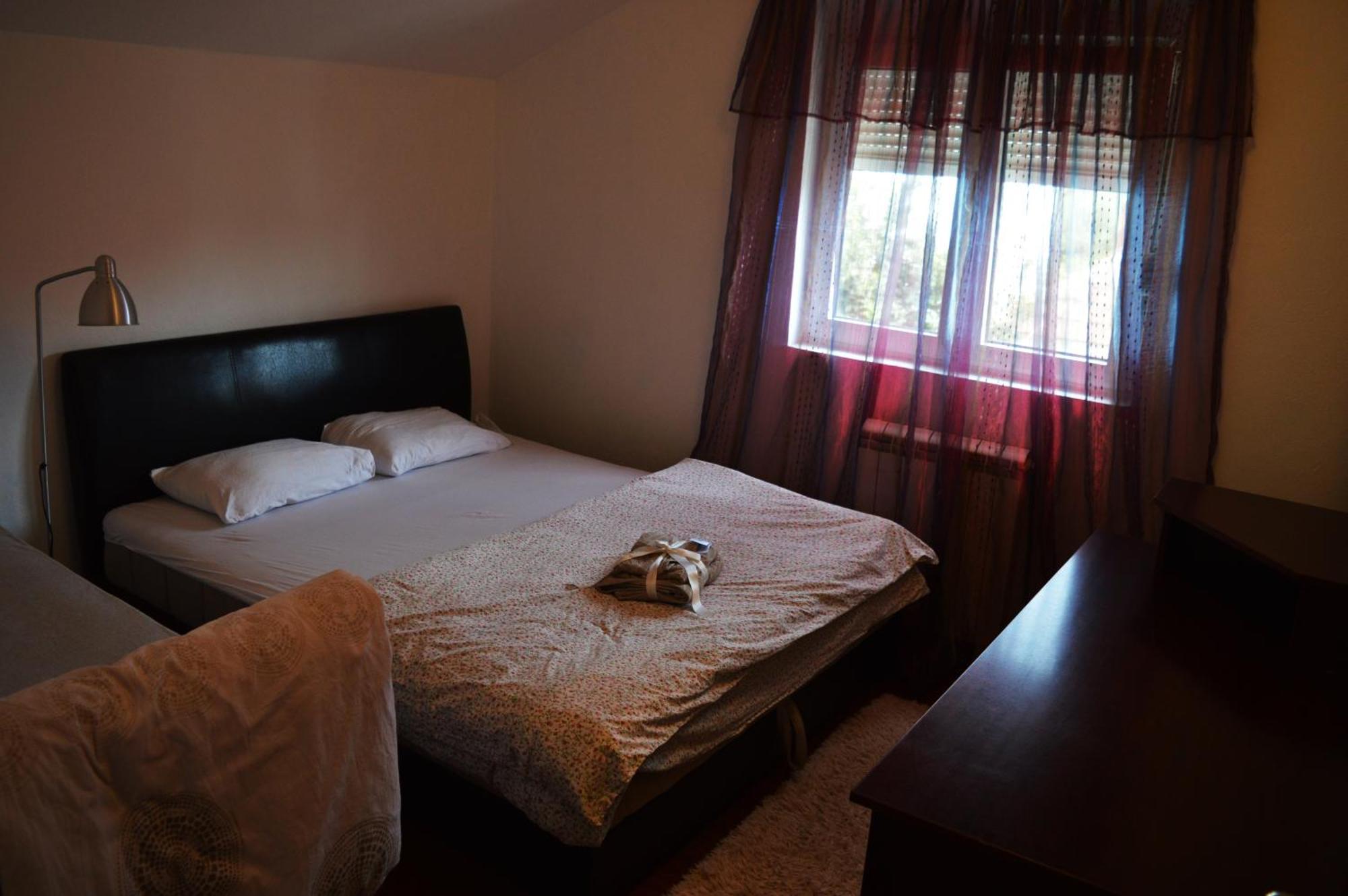 Hotel House Of Peace à Podgorica Extérieur photo